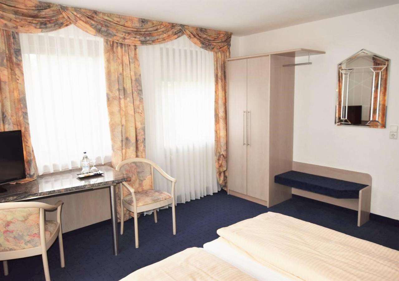 Hotel Alena - Kontaktlos Check-In Filderstadt Bagian luar foto
