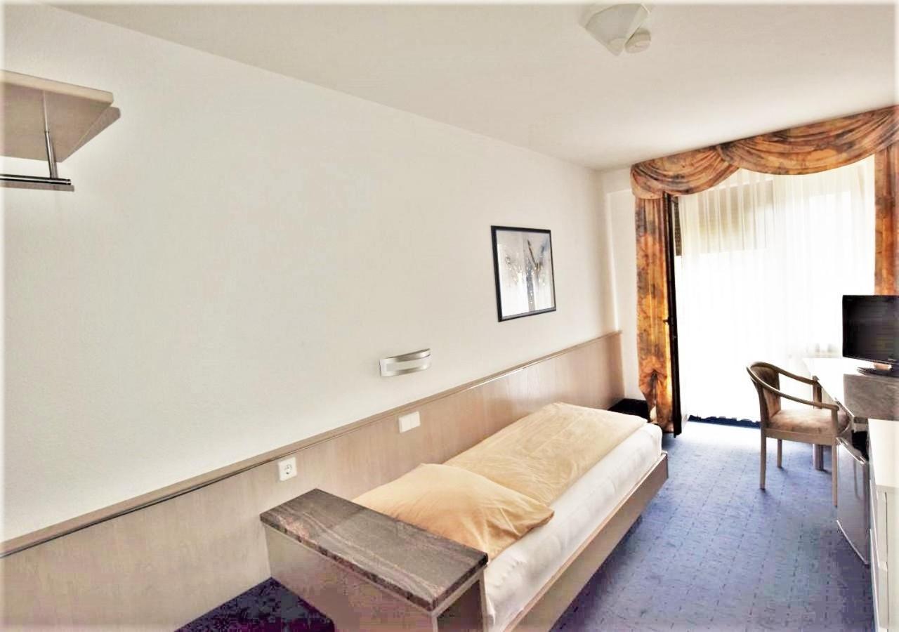 Hotel Alena - Kontaktlos Check-In Filderstadt Bagian luar foto
