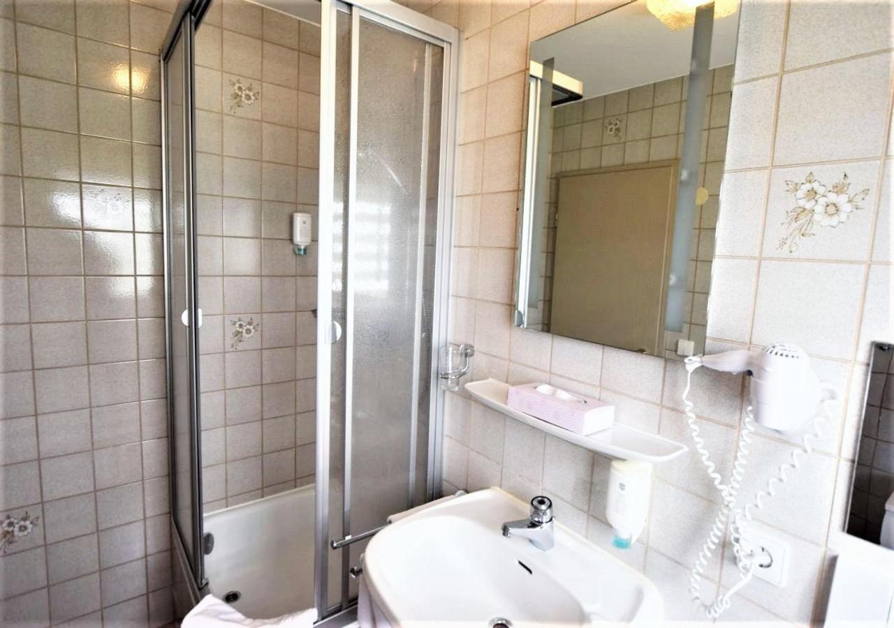 Hotel Alena - Kontaktlos Check-In Filderstadt Bagian luar foto